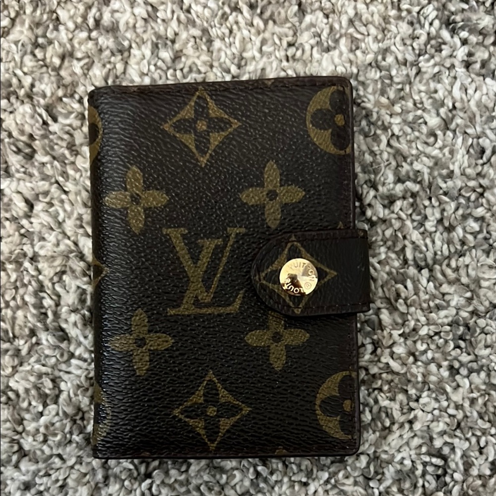 Authentic Louis Vuitton Monogram Wallet